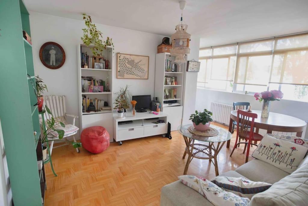 Piso Centrico, Bonito, Acogedor, Con Aire Acondicionado, Jardines Y Enfrente Piscina Municipal De Penuelas Мадрид Экстерьер фото